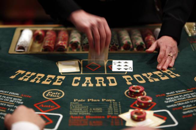 Dorothy Boone hits $1,800,000 Poker Jackpot at Harveys Lake Tahoe Casino