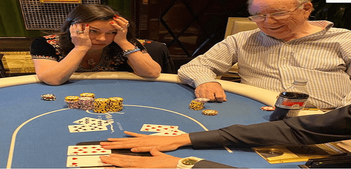 Jennifer Tilly loses with Quads against a Straight Flush from Bob Bright in high stakes cash game!