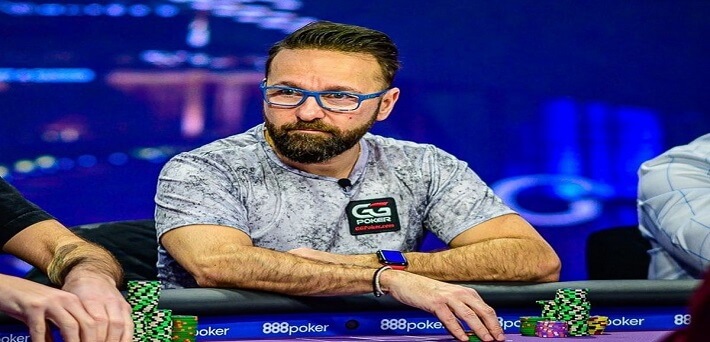 Daniel Negreanu offers Tim Reilly $10,000 to prove he is vaccinated against Covid-19