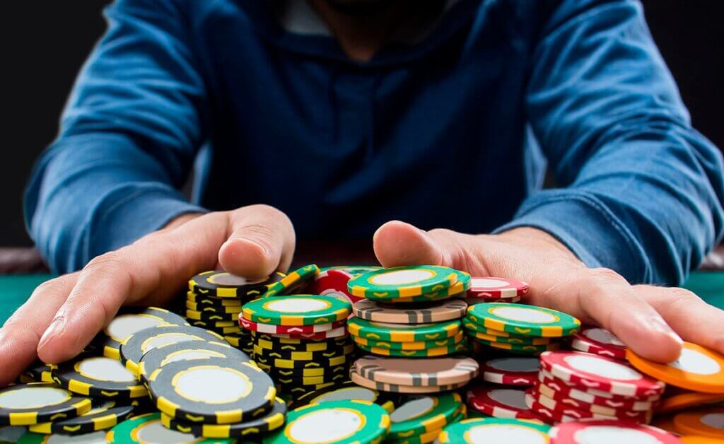 What is Overbetting & When to Overbet in Poker