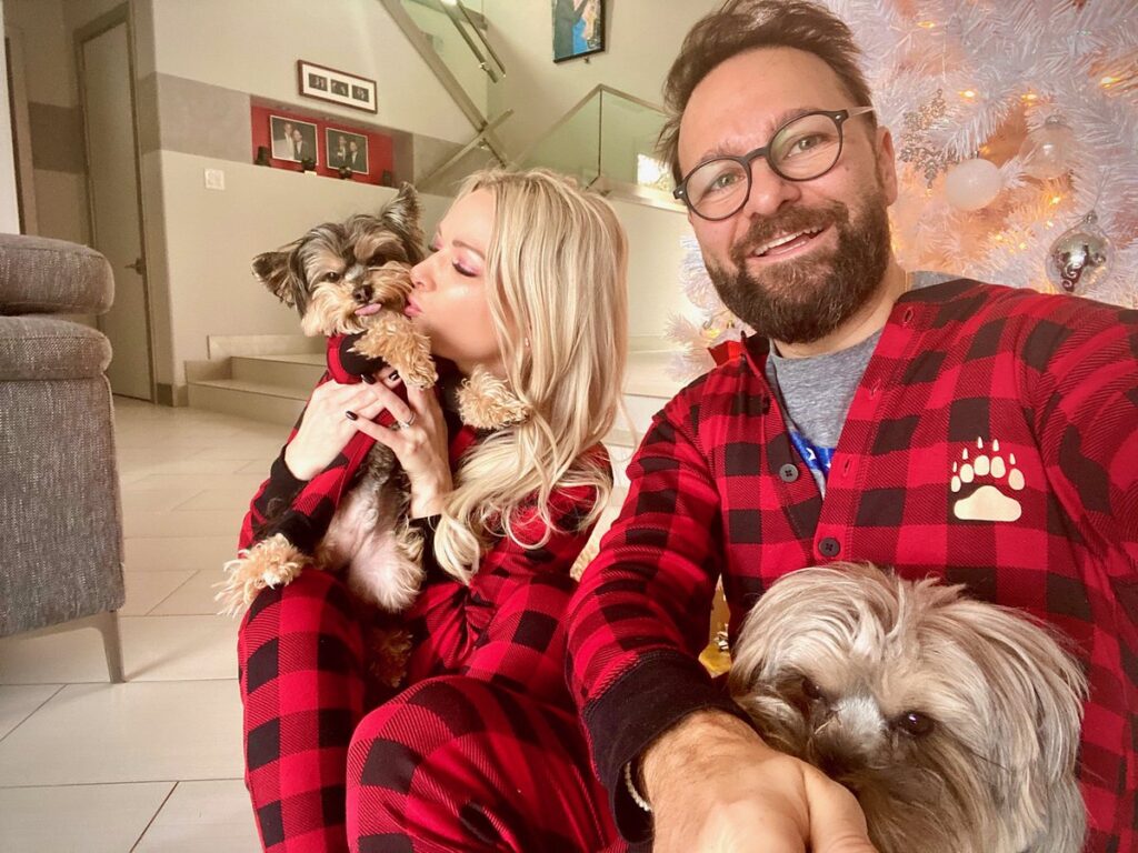 Who is Daniel Negreanu’s wife and are they still married (2)